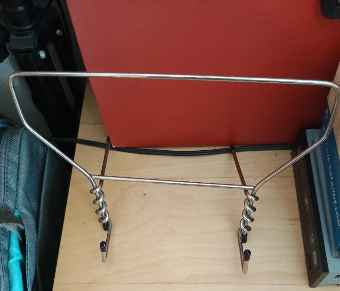 ⚽  Metal folding Book Stand