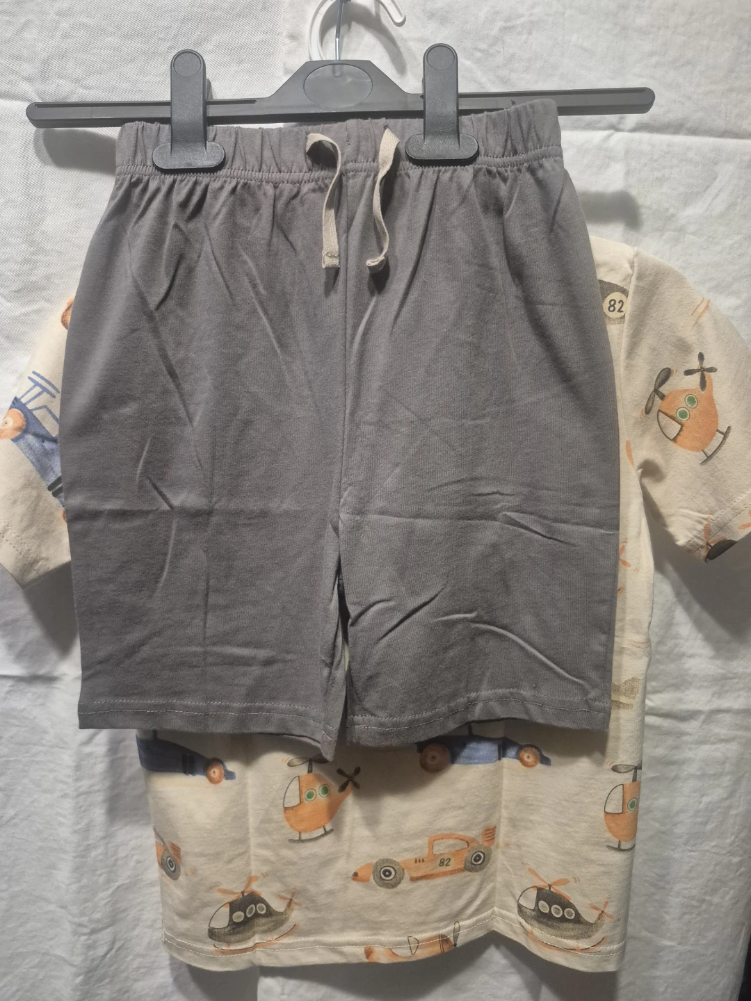 Never Used - Boy's T-Shirt and Shorts Set - photo 3
