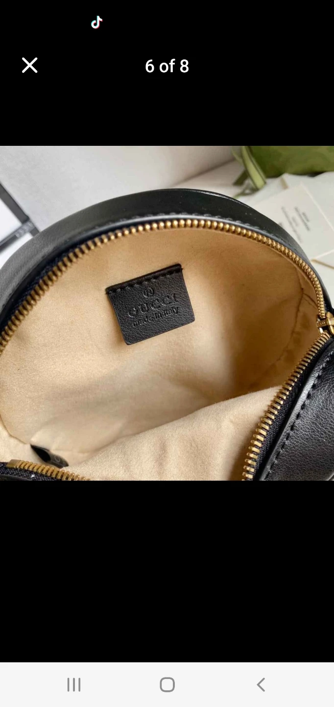 Gucci Black Quilted Heart Round Bag - photo 3