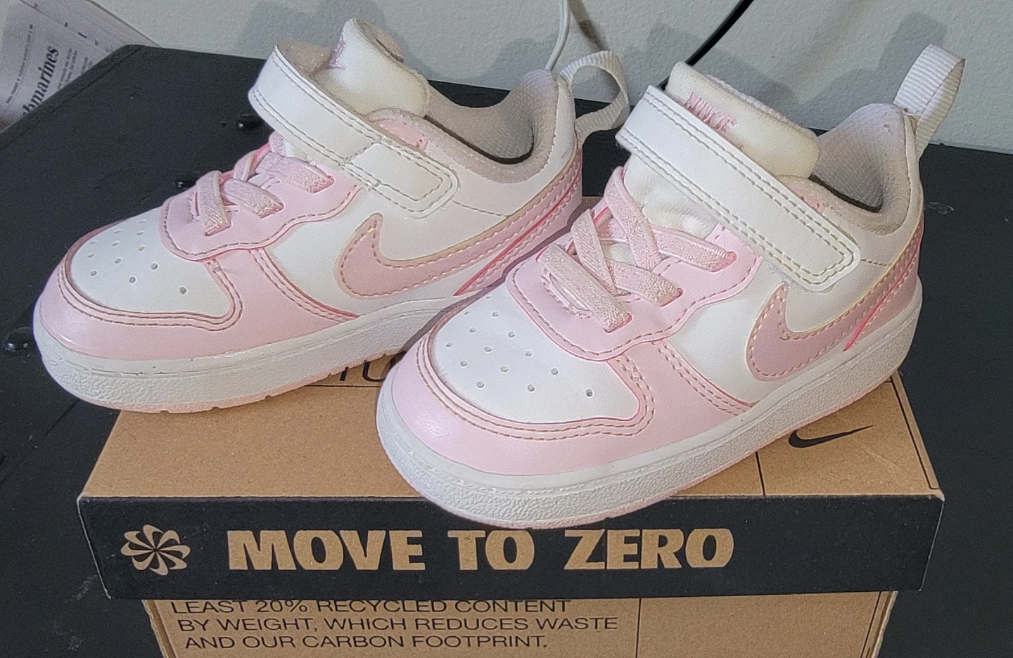 Nike Baby Girl Pink & White Sneakers Size 6C - photo 2