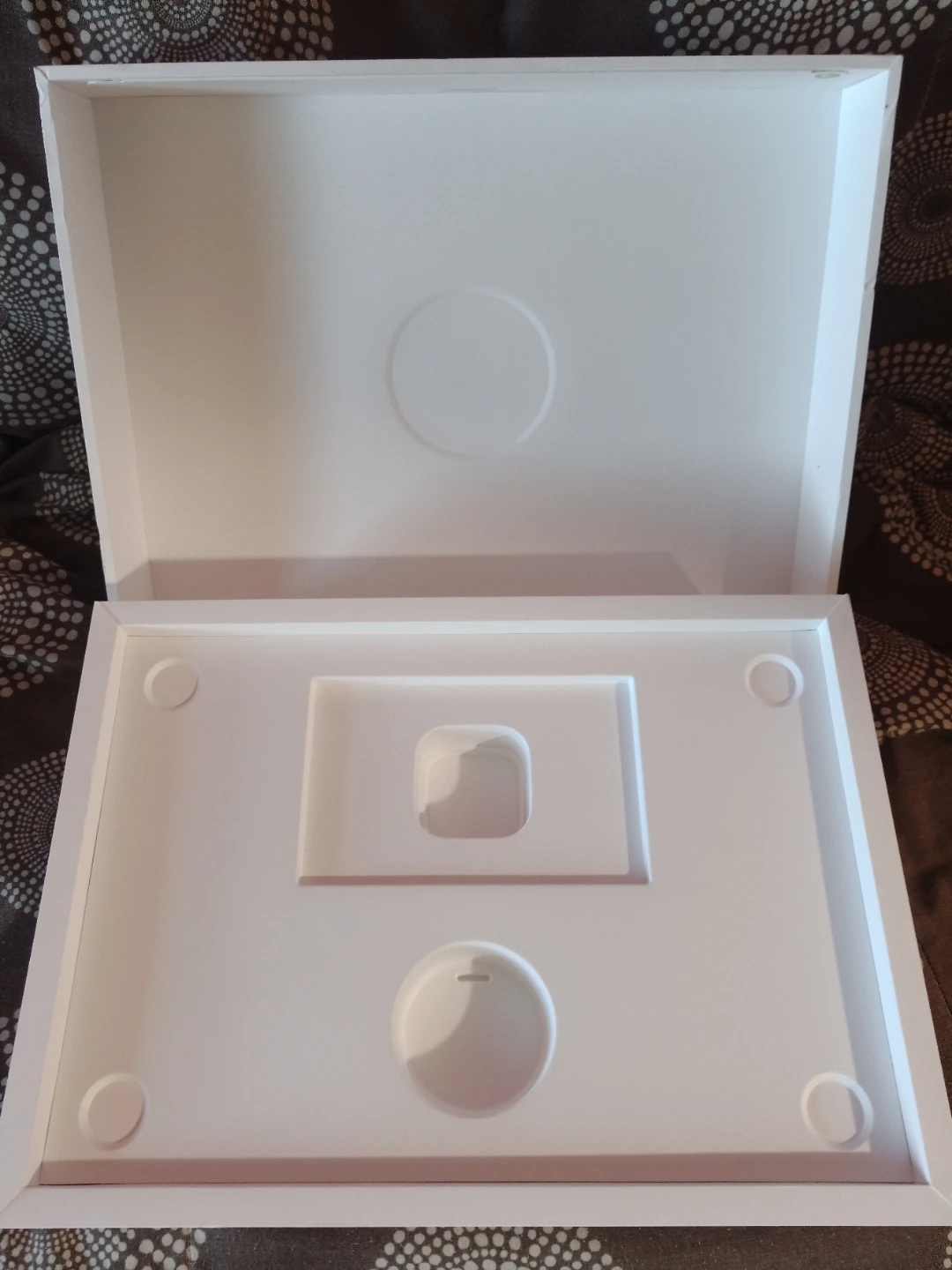 (Box Only) Apple MacBook Air 15-inch - photo 2