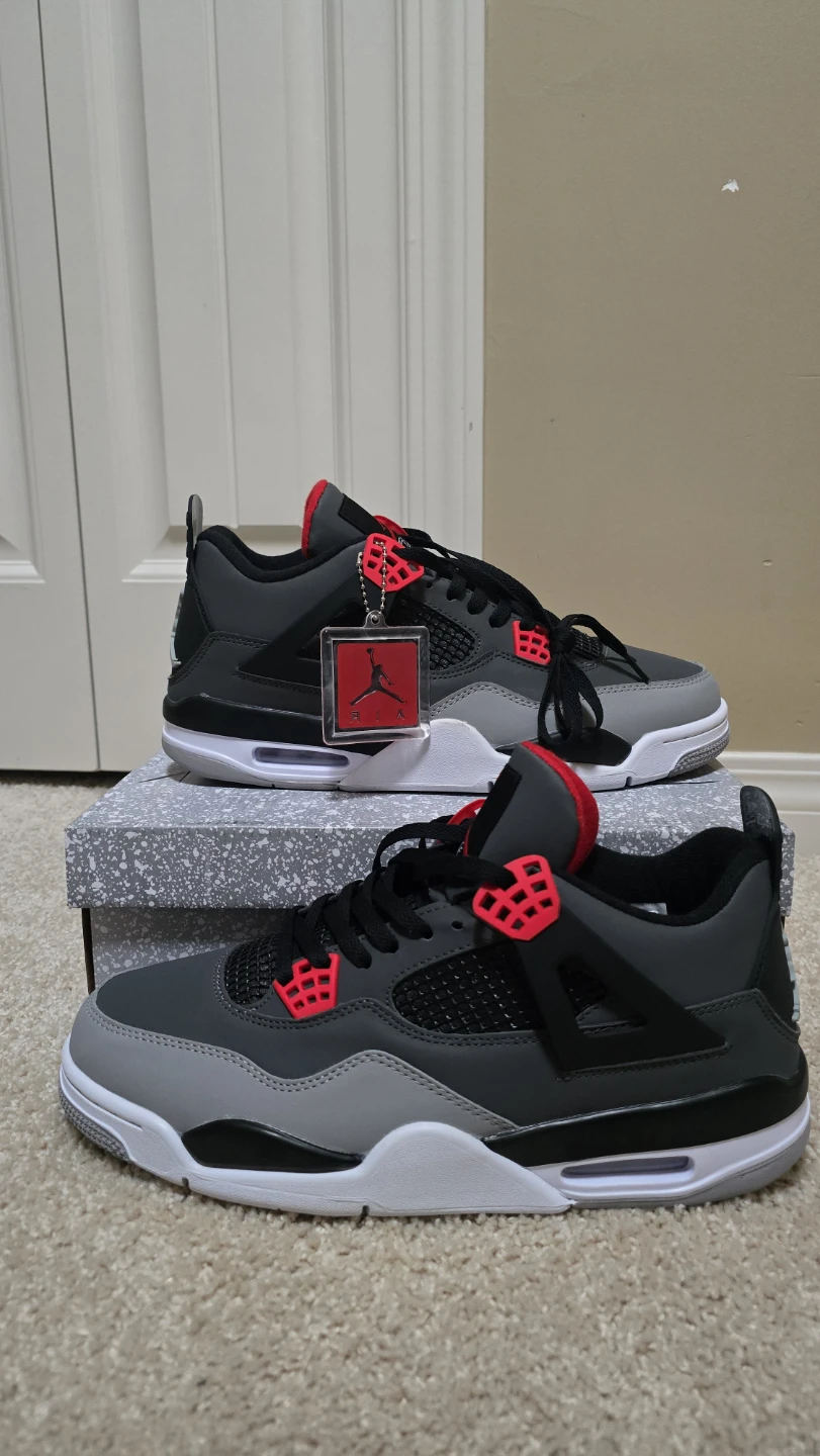 Jordan 4 Retro - photo 3