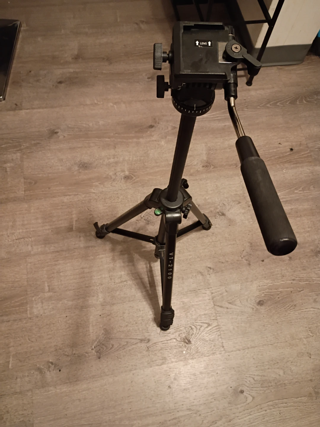 Pearstone VT-2100 Tripod - photo 4