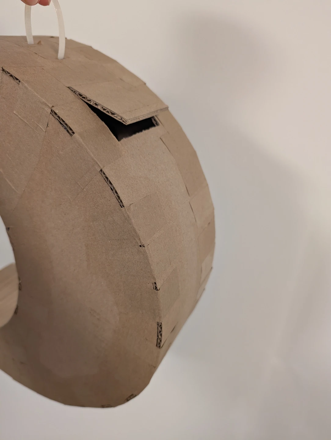 Free DIY Crescent Moon Piñata - photo 2