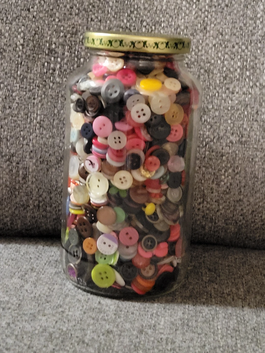 650ml Jar of Buttons