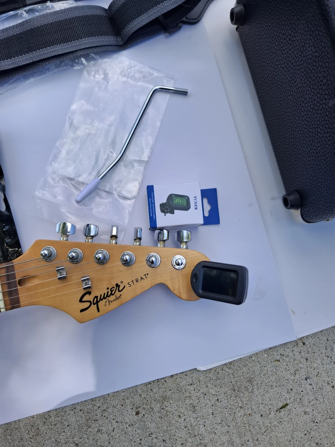 Squier Special Edition Package with Fender Amp and Accessories - photo 2