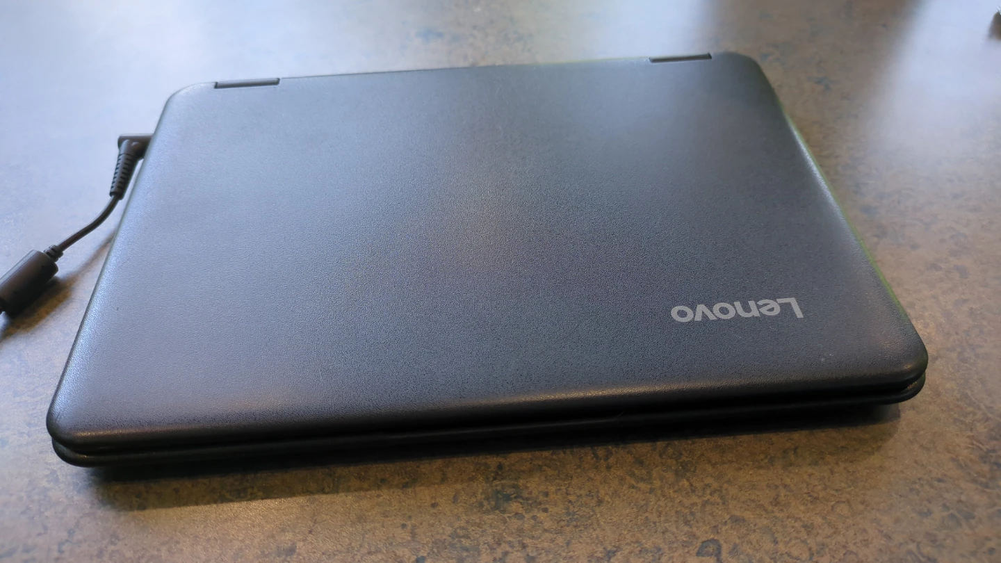 Lenovo laptop - photo 2