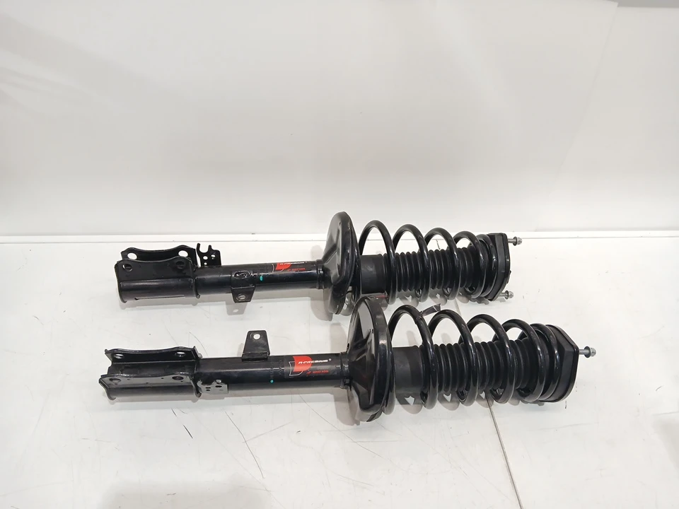 Hyundai Tiburon Strut Coil Spring Assembly (2003-2008) - photo 2