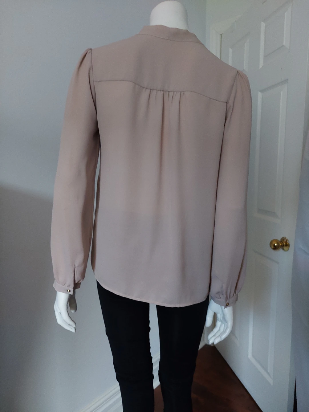 Women's Beige Blouse with Tie Neck small. ⚽ - photo 5