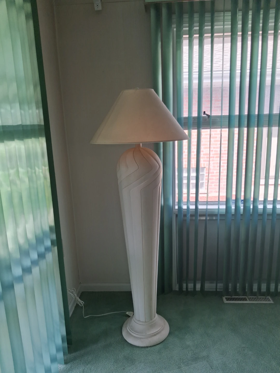 Vintage Cream Floor Lamp - photo 2
