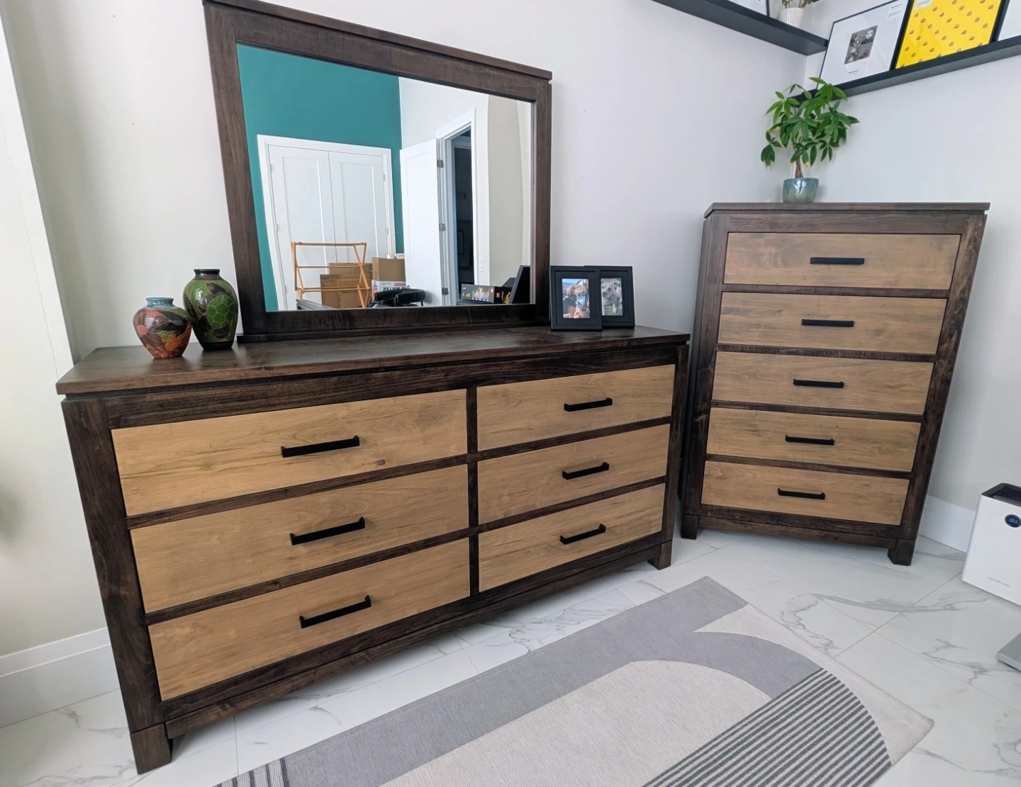 King Bed Frame and Dresser Set - photo 4