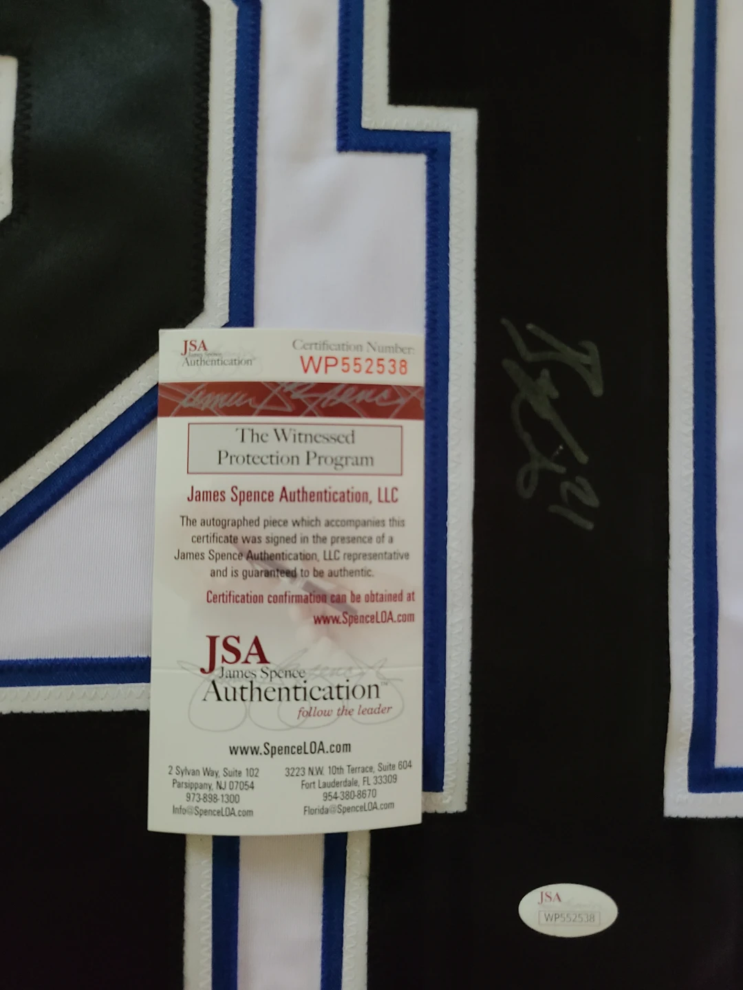 Brayden Point Autographed Jersey with COA - photo 2