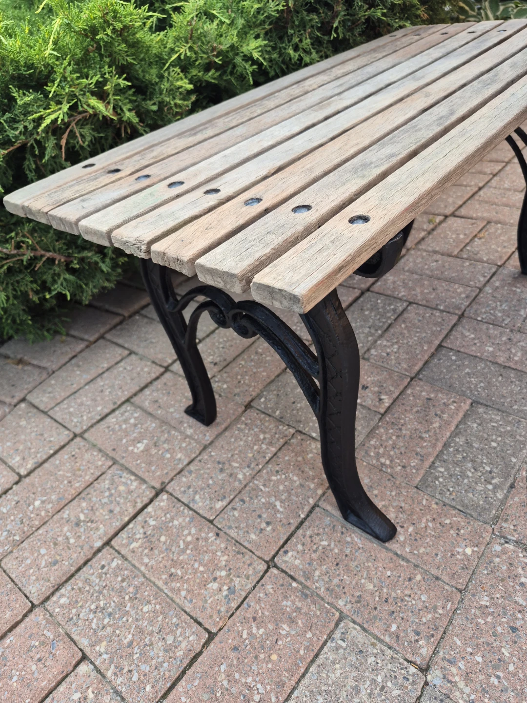 Wooden Slat Bench with Cast Iron Legs - amazing find - photo 3