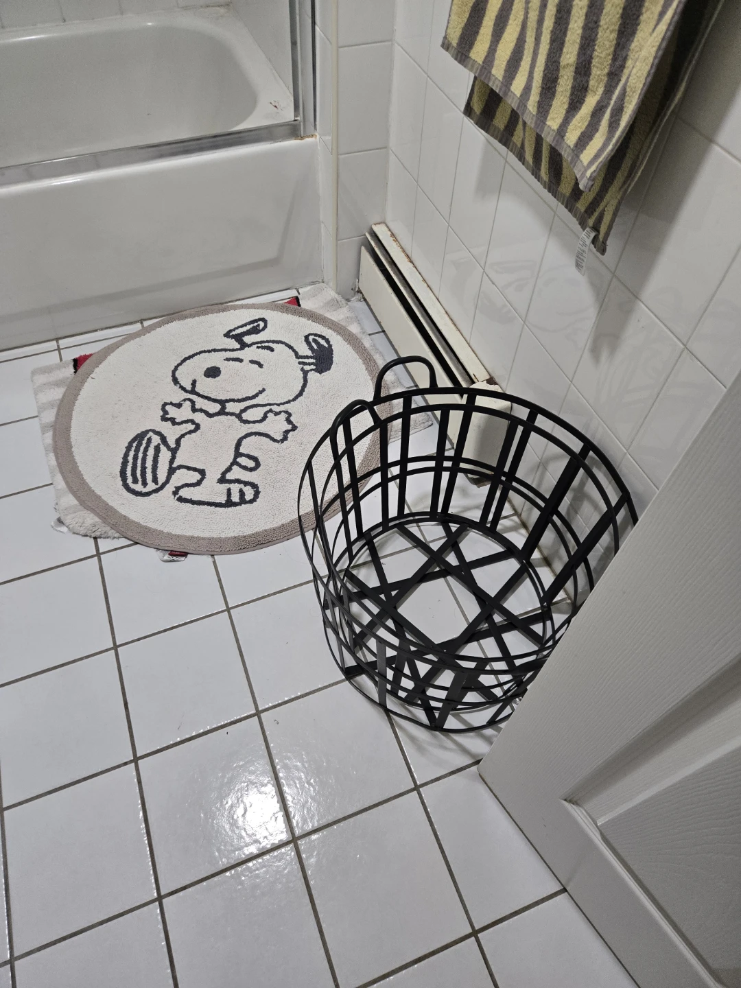 Black Metal Wire Storage Basket + bathroom rack + storage
