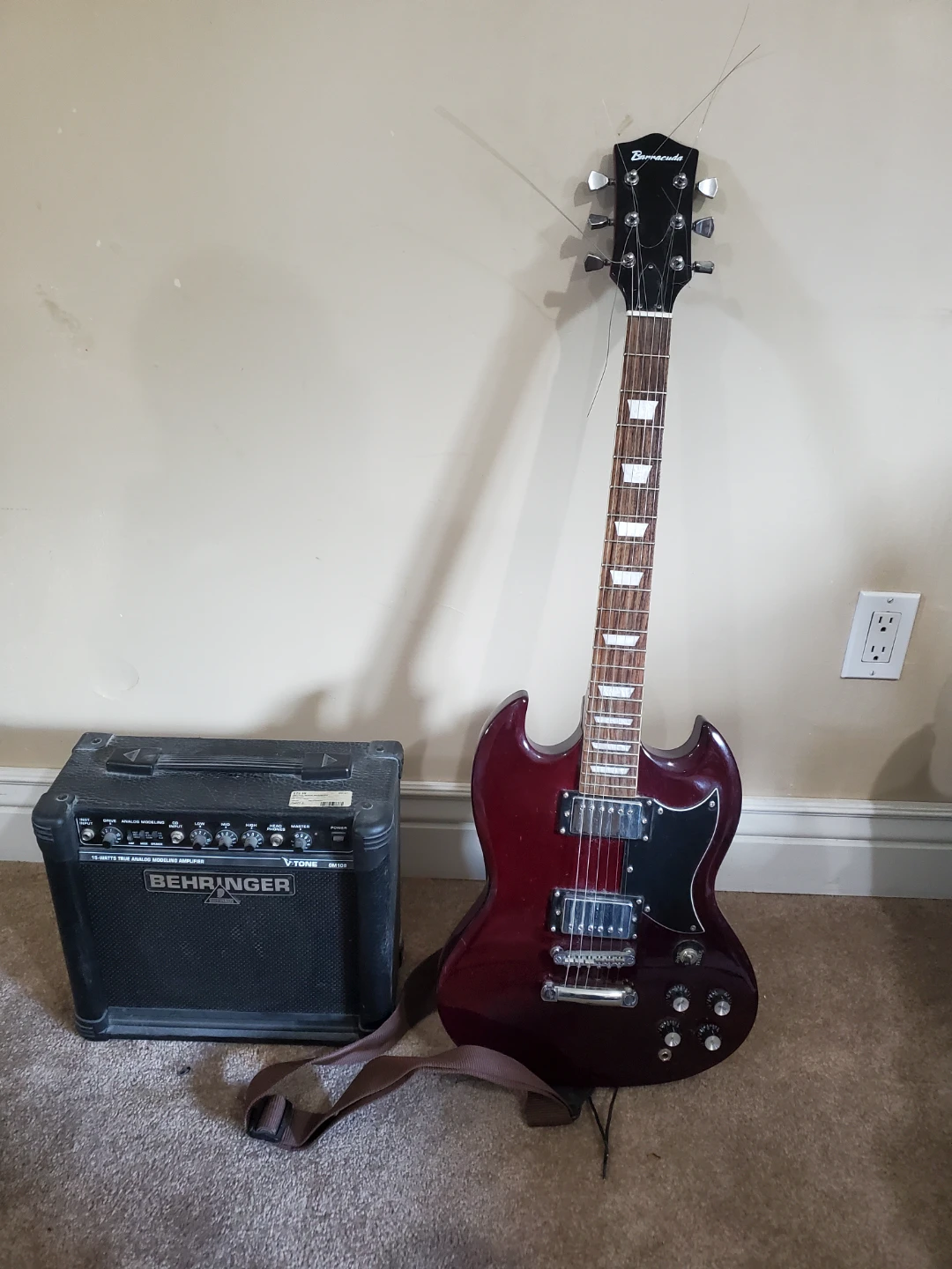 Barracuda Electric Guitar plus amplifier