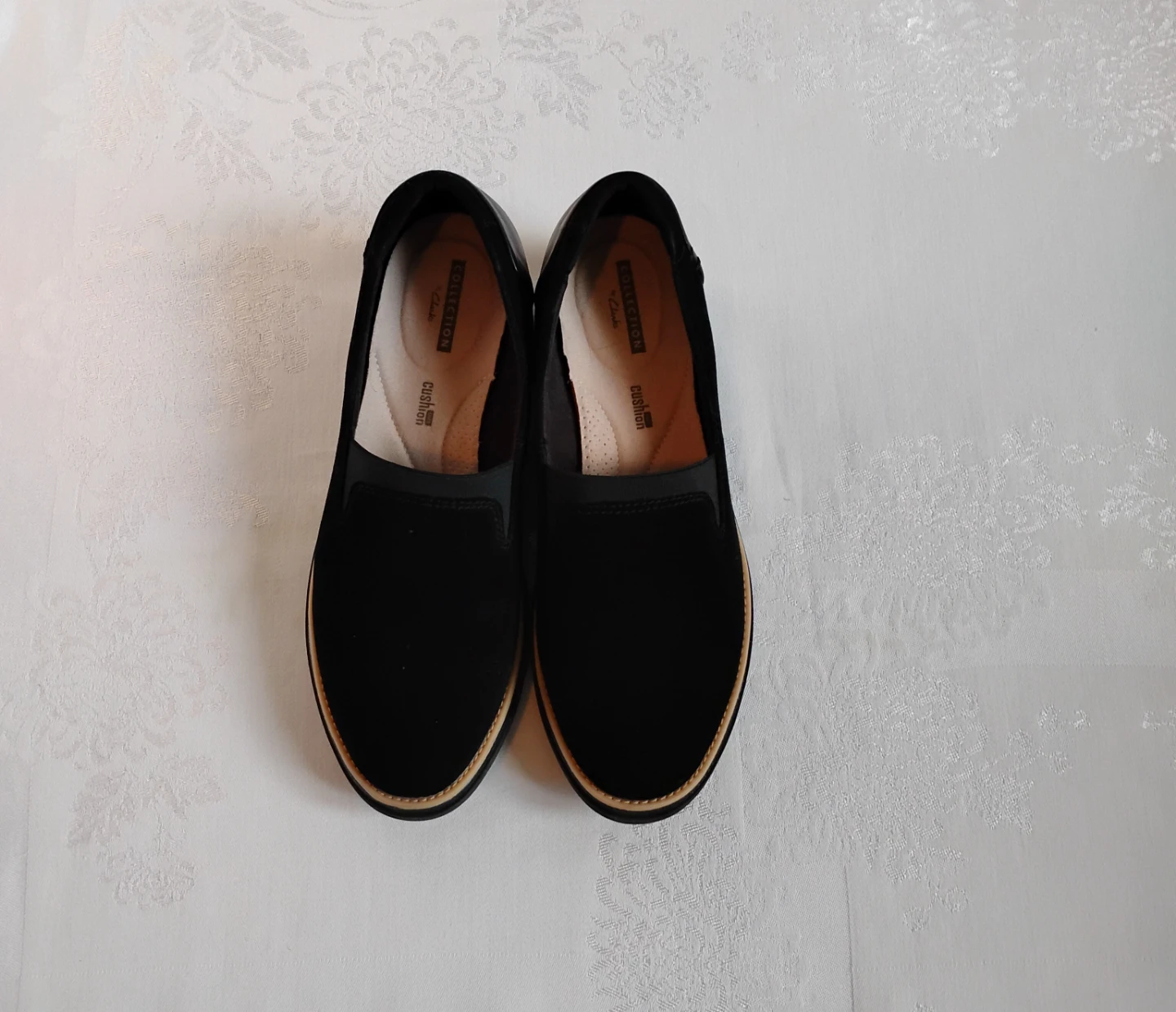 ⚽ Black Suede Slip On Wedge Clark's - photo 3