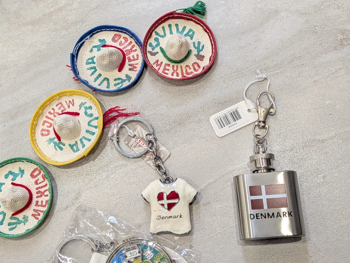 Mexico & Denmark & Hong Kong Souvenir Keychains - photo 3