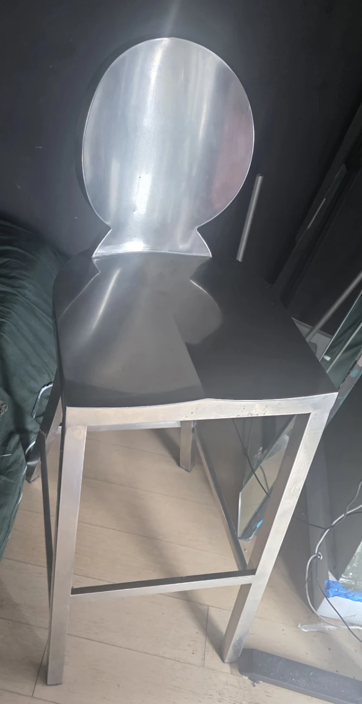 2 BAR STOOLS, Buy 1 get 1 for free! - photo 2