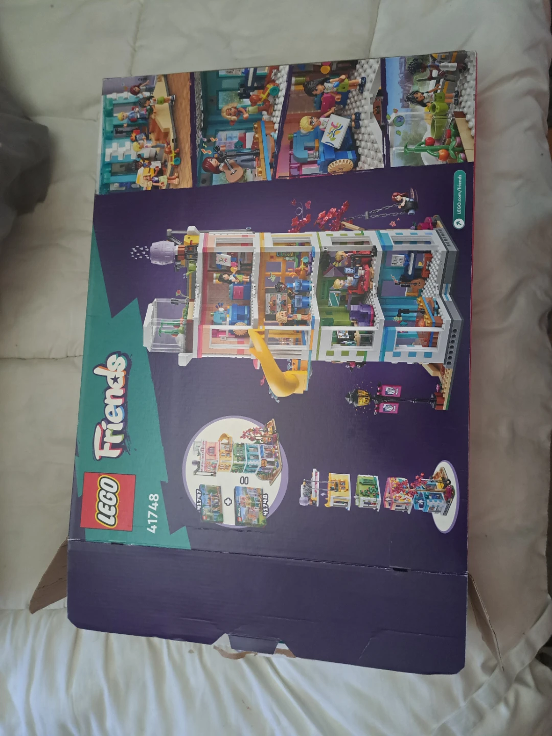 LEGO Friends Heartlake City Community Centre Building Set - photo 2