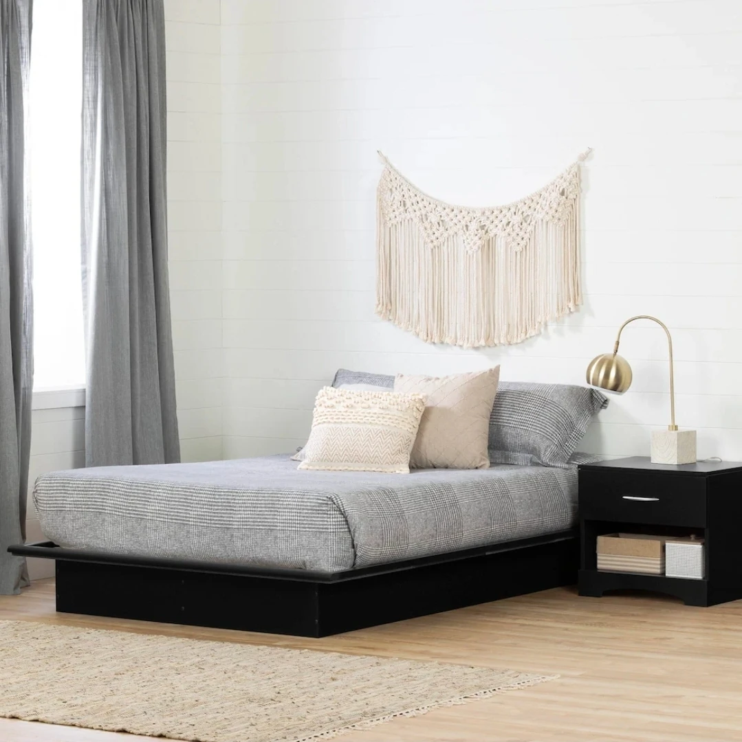 Queen Size Black Platform Bed Frame + Mattress