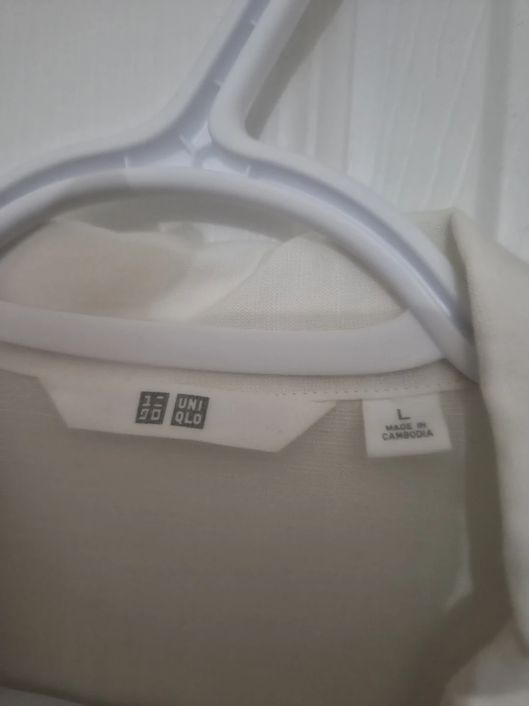 UNIQLO Women's Cream Short Sleeve Button-Up Shirt - Size L - photo 2