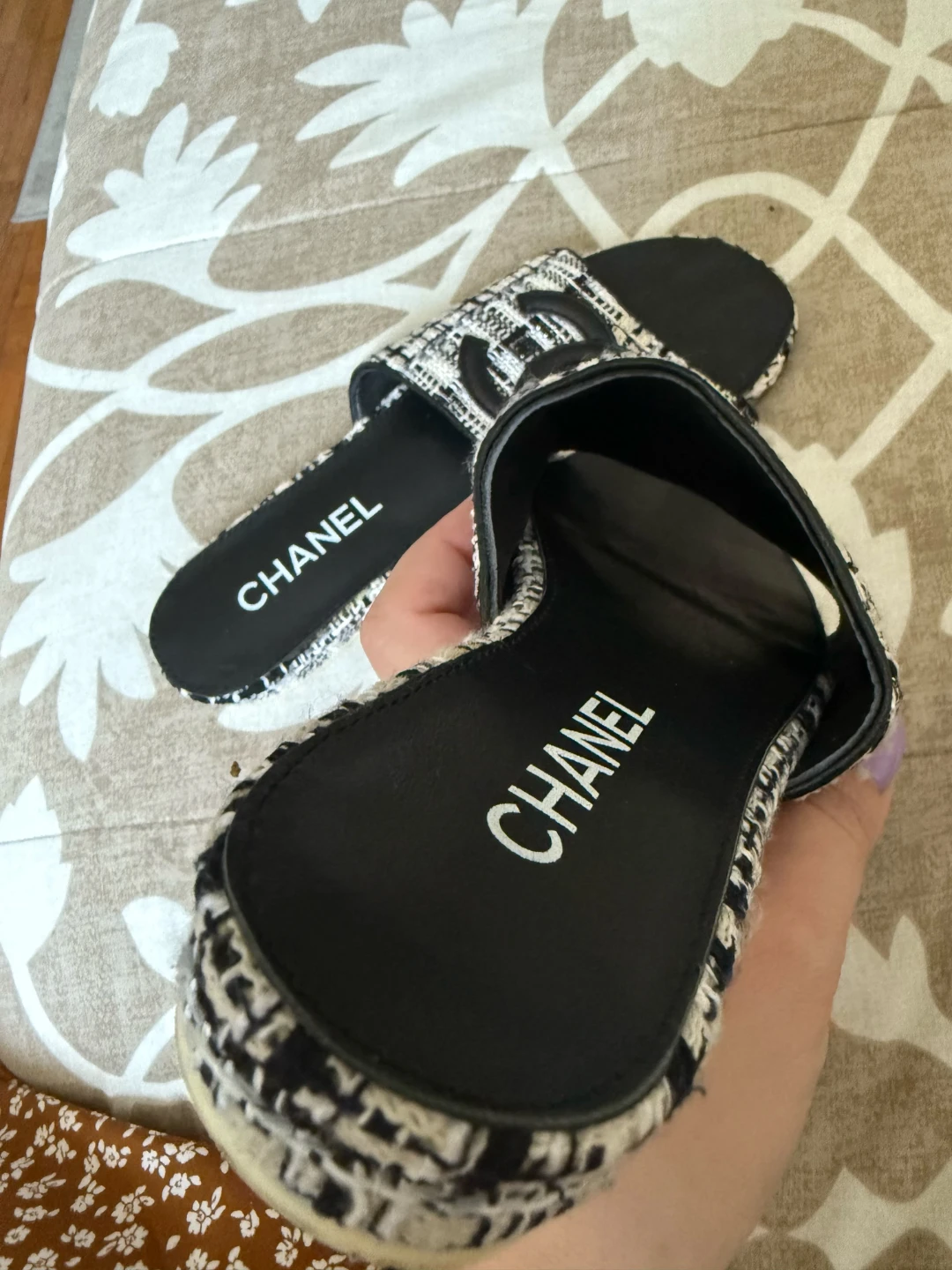 CHANEL Tweed Slides Sandals Black White Size 37 - photo 4
