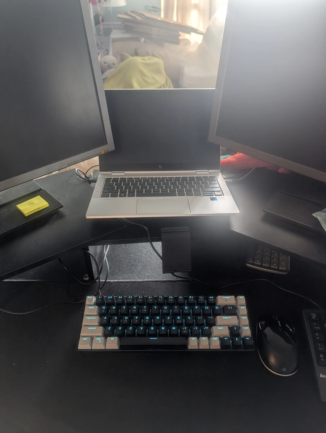 Adjustable Desk with monitor risers - photo 3