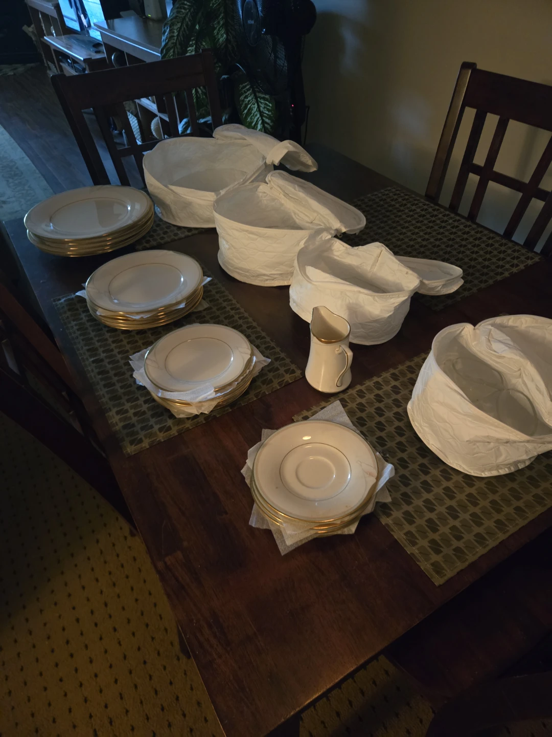 Vintage Noritake Fine China - Golden lily pattern