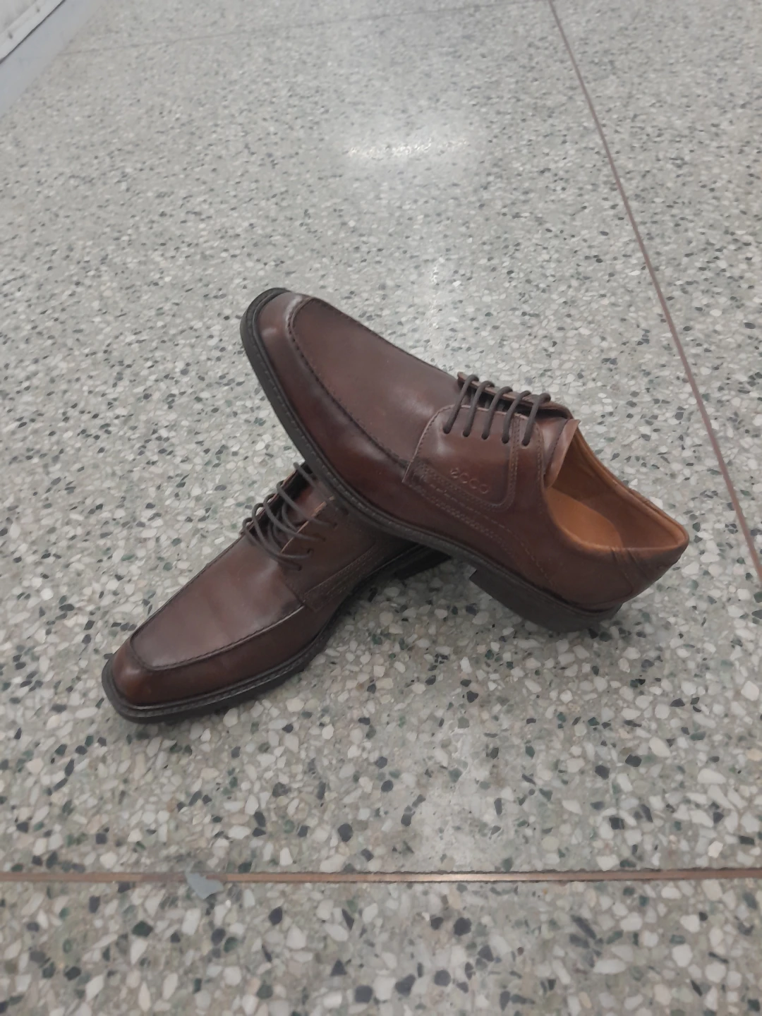 ECCO Men's Brown Leather Dress Shoes Size 8 - photo 4