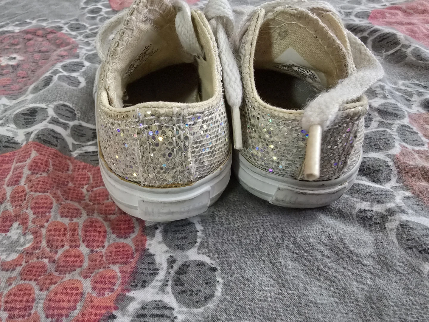 ⚽️ Converse All Star Glitter Low Top Sneakers Toddler Size 3 - photo 2