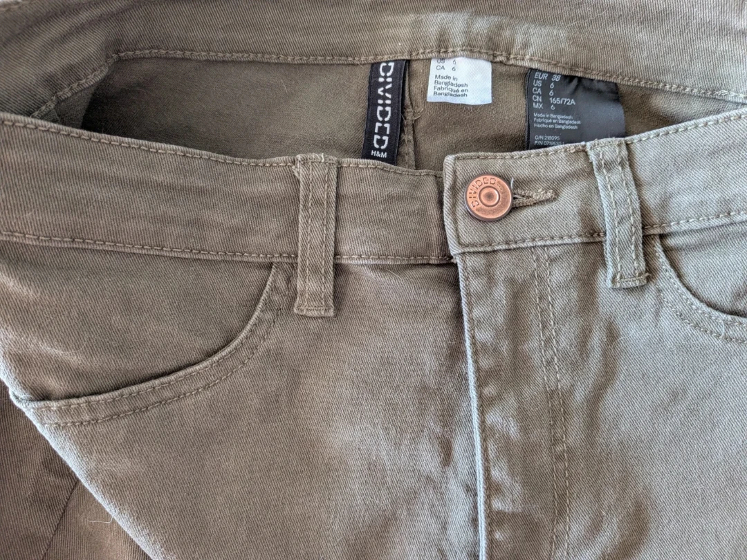 H&M Divided Cargo Pants - Olive Green - photo 4