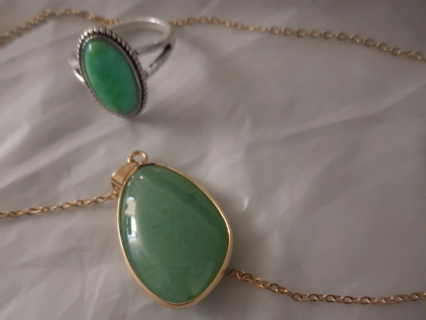 Green Stone Pendant Necklace and Ring Set - photo 4