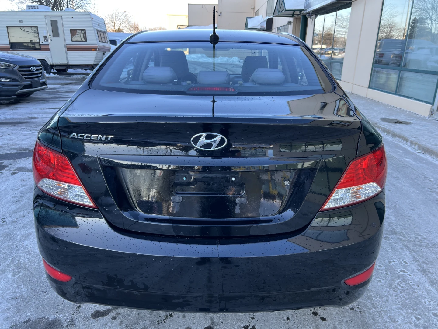 2012 Hyundai Accent Gls - Auto | 192,500 KM | Black - photo 3