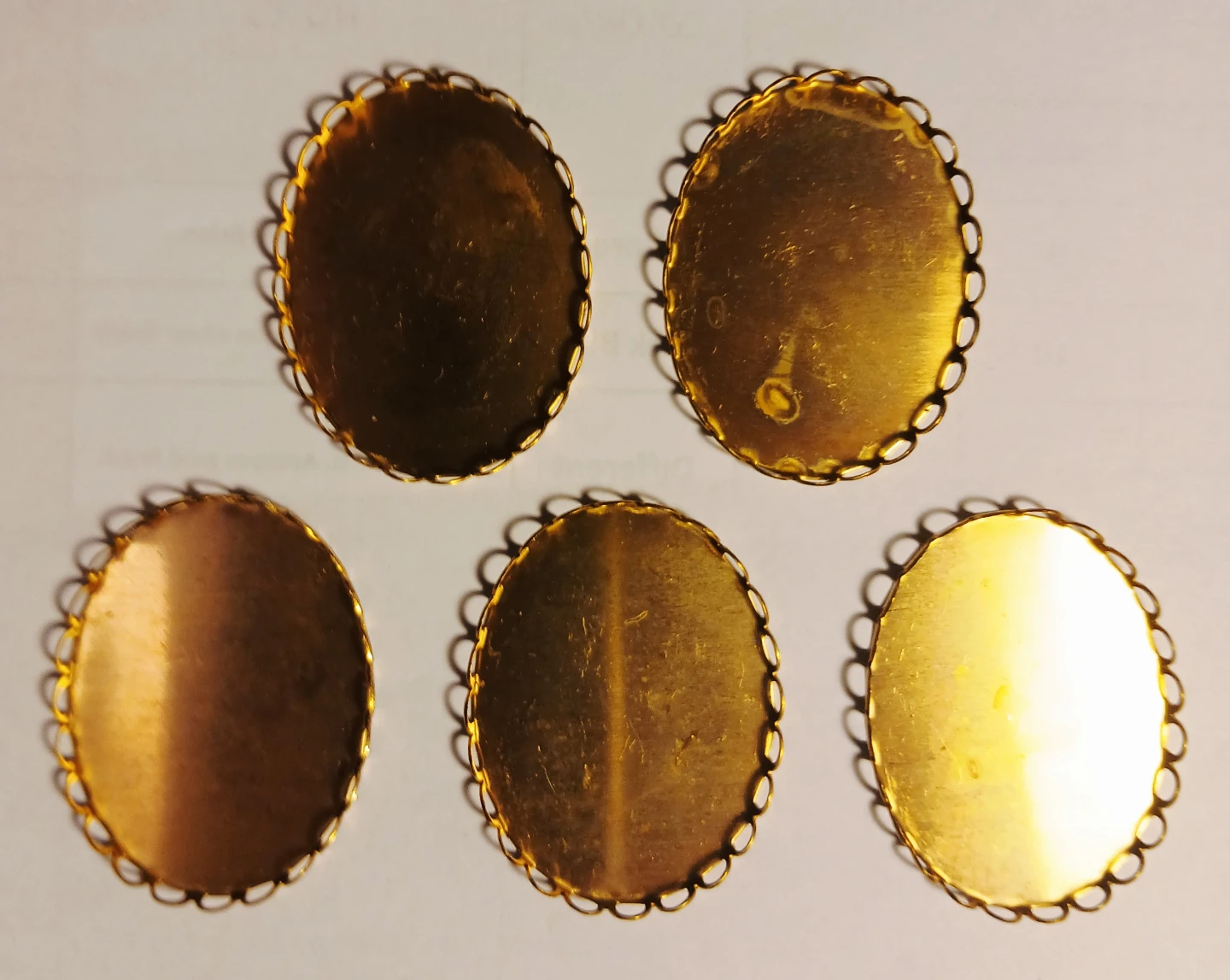 5 Vintage Oval Cameo Bezel Trays