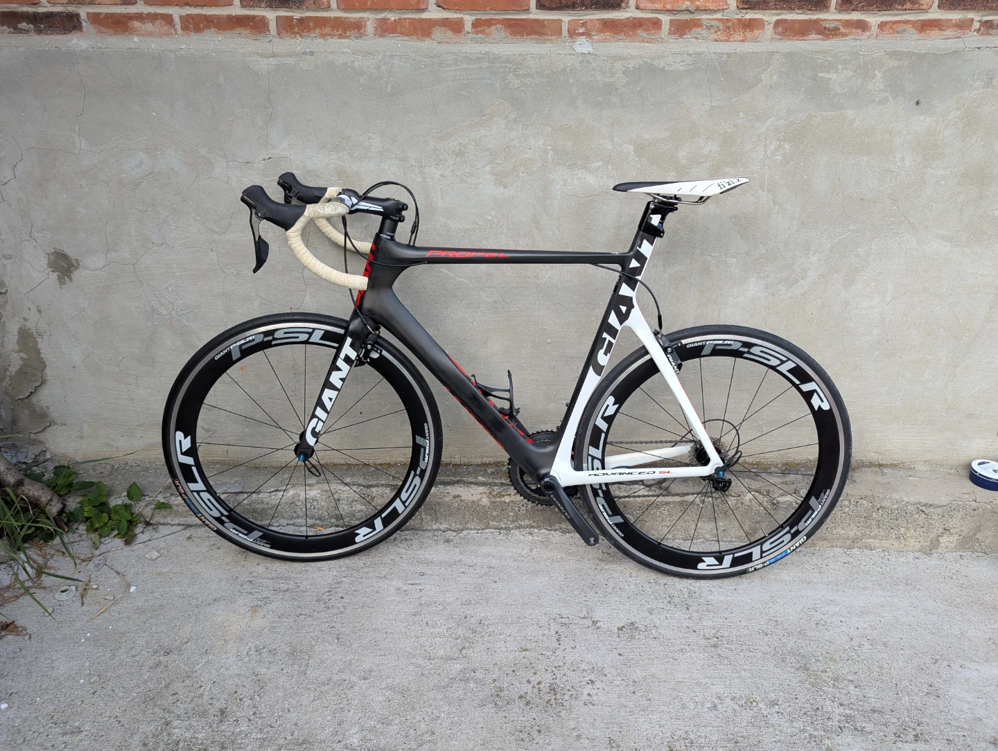 Giant Propel Advanced SL 3 Carbon Aero Race Bike - photo 3