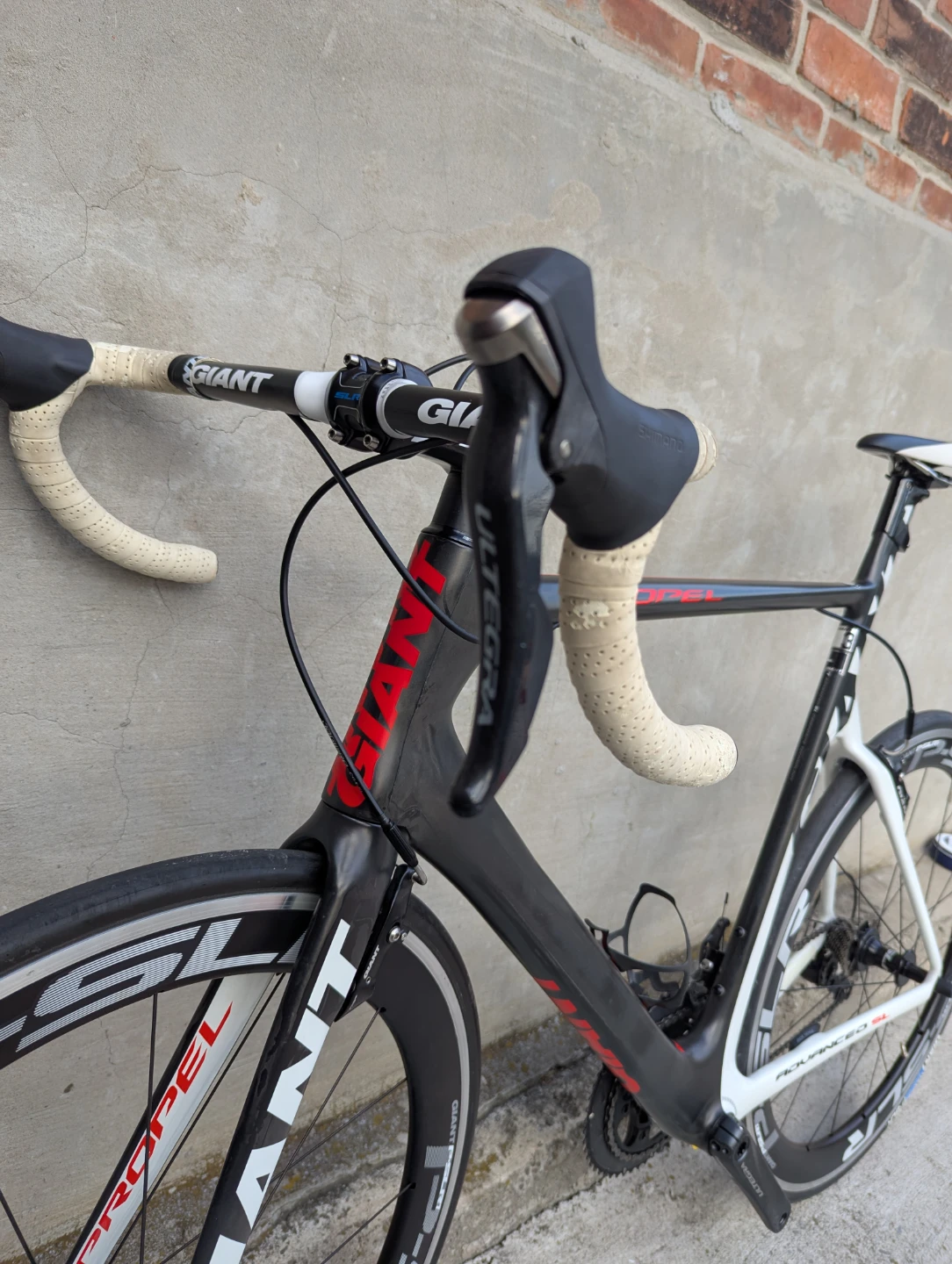 Giant Propel Advanced SL 3 Carbon Aero Race Bike - photo 5