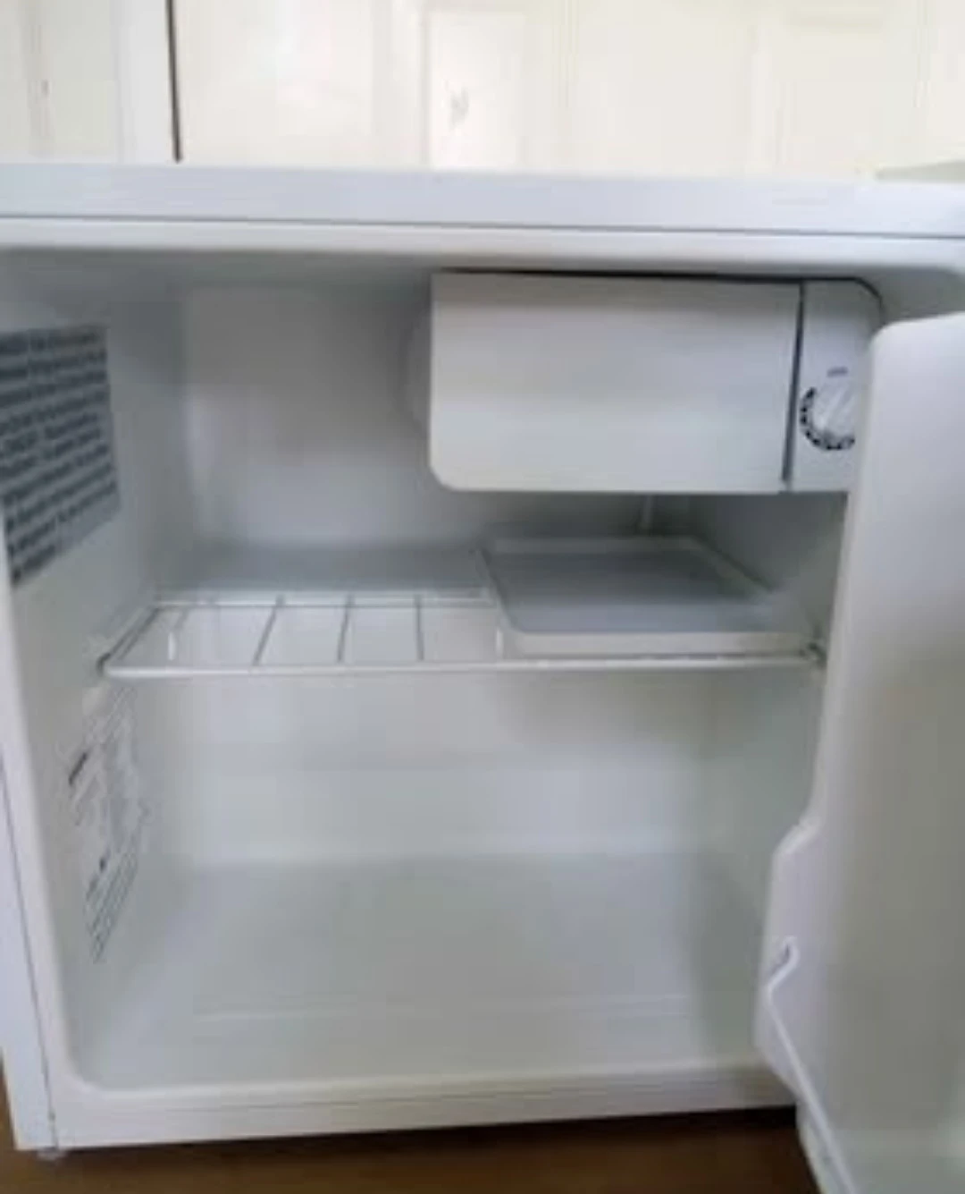 Ikea mini fridge - photo 2