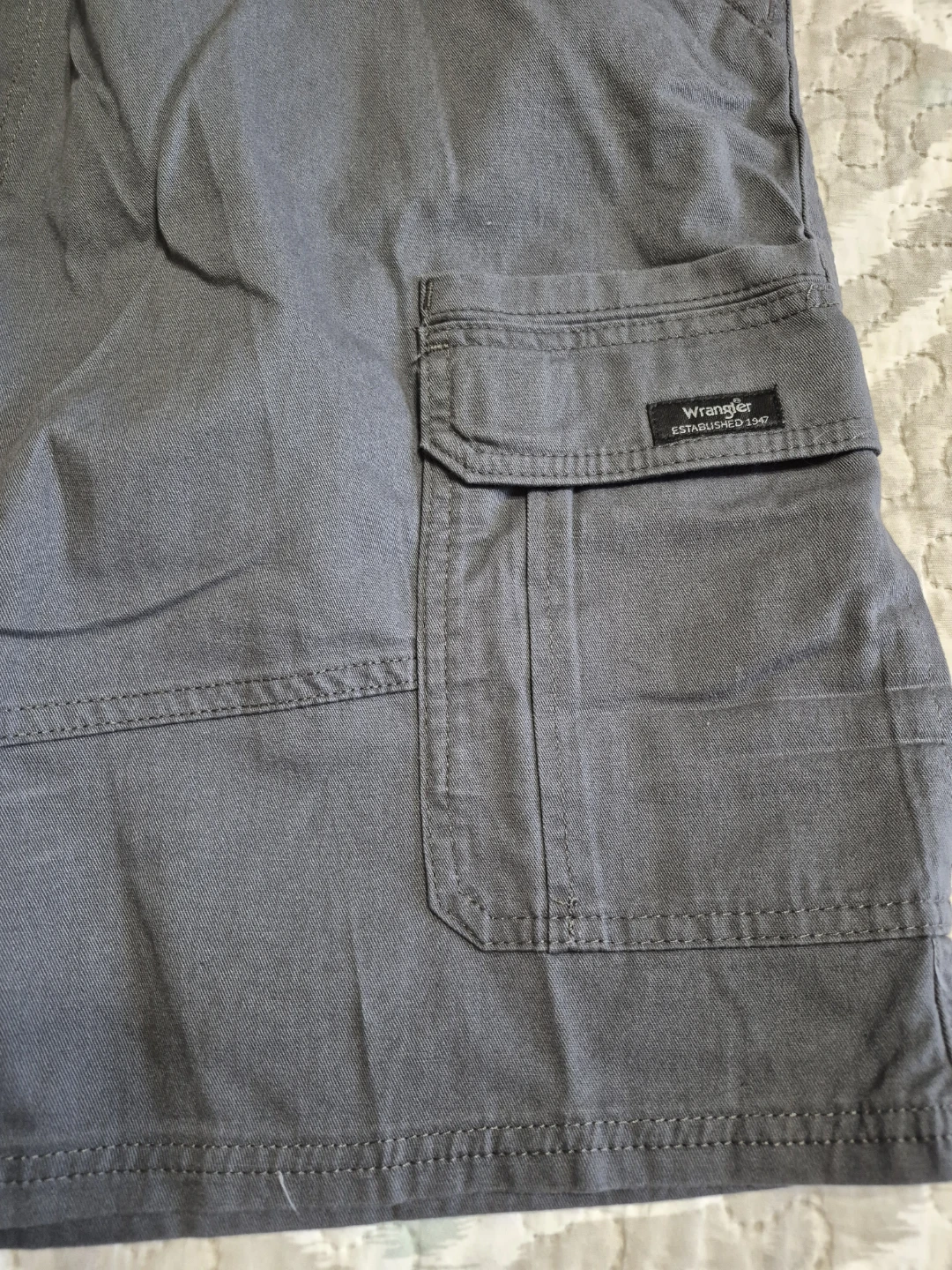 Men's size 42 Wrangler Shorts - photo 2