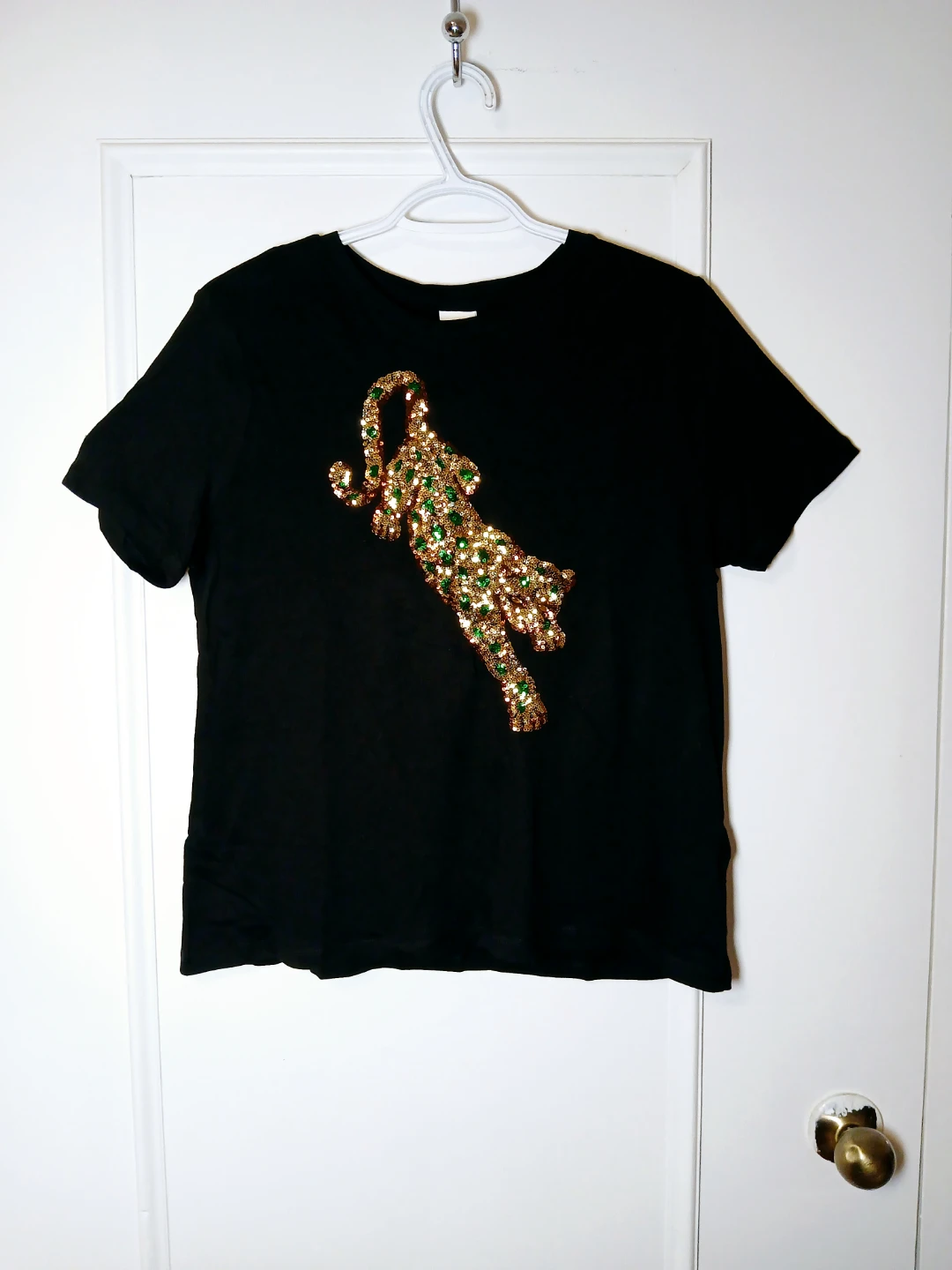 Women Medium H&M Black Sequin T-Shirt