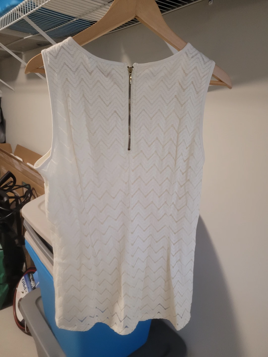 Banana Republic White Lace Tank Top - Size 12 - photo 3