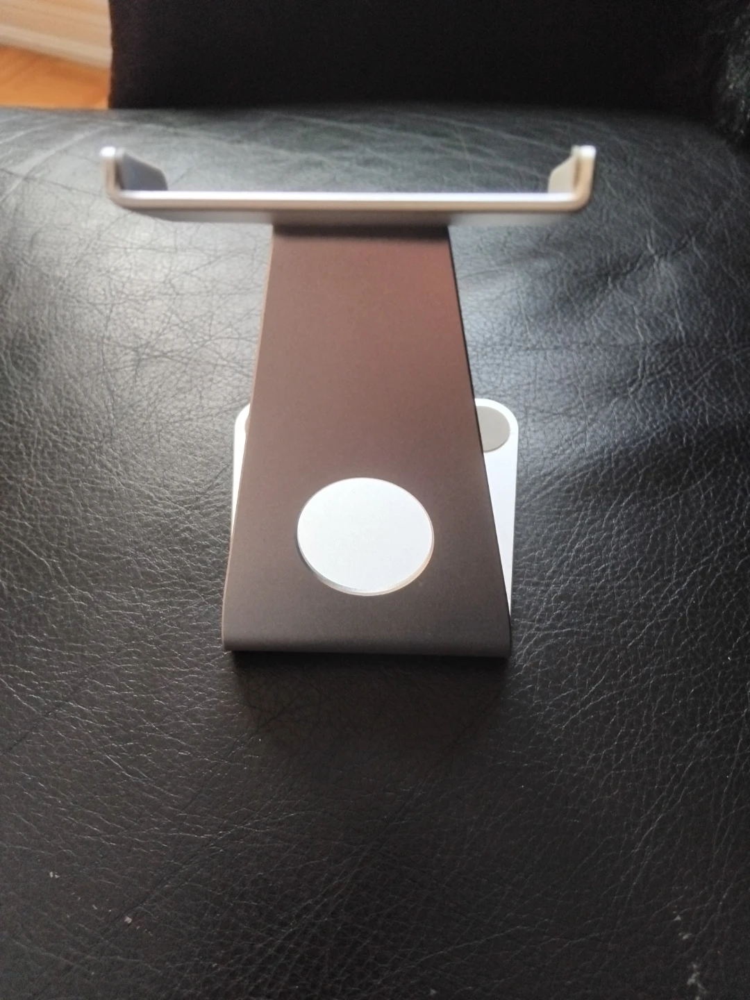 Adjustable Metal Phone Stand - photo 2