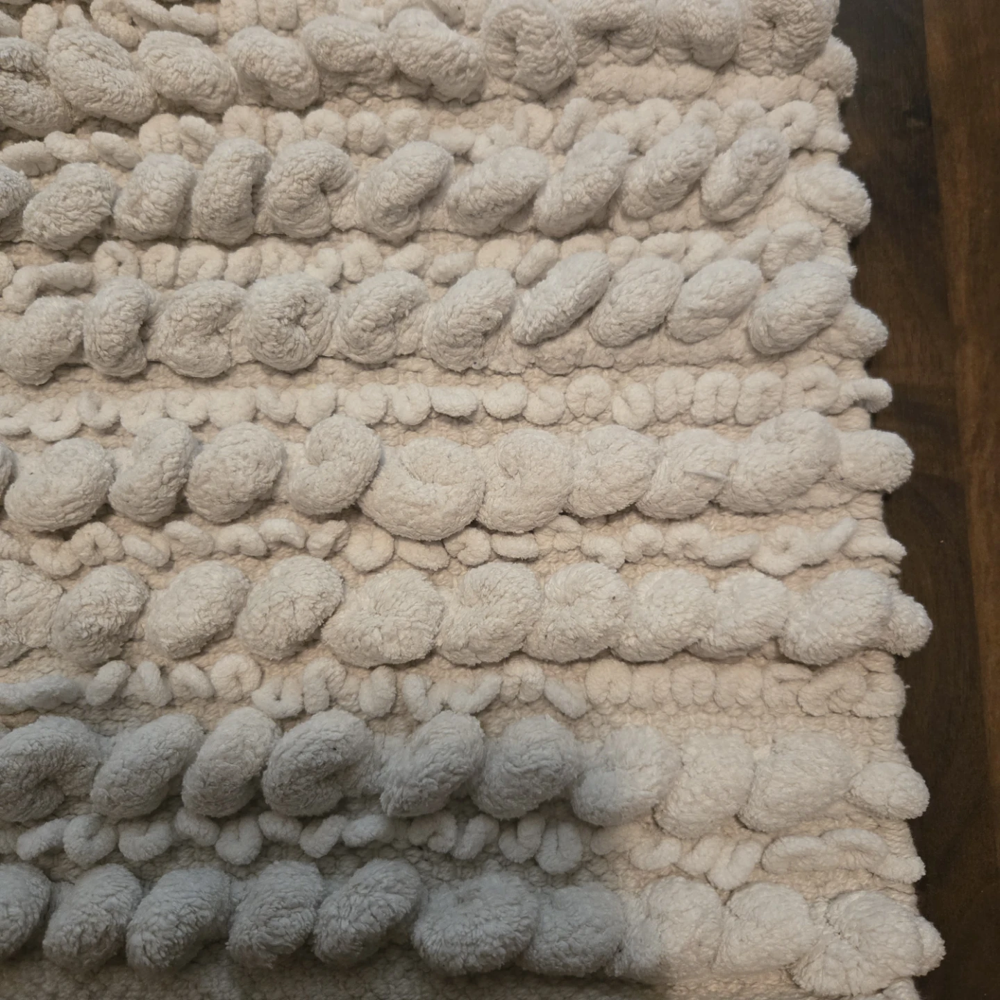 WhiteTextured Bath Mat - photo 2