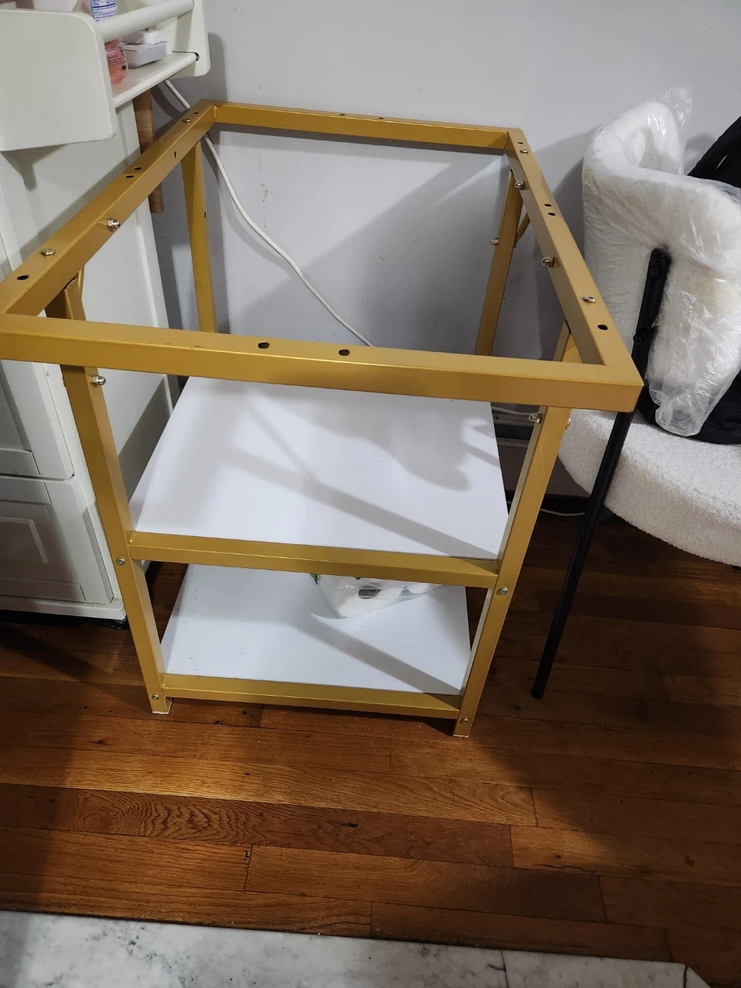 4 white color chairs set and table for sale brand new - photo 3