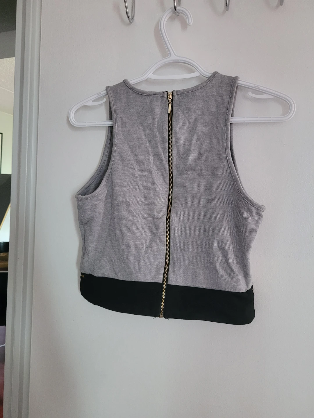 Revamped Grey & Black Cropped Tank Top - photo 2