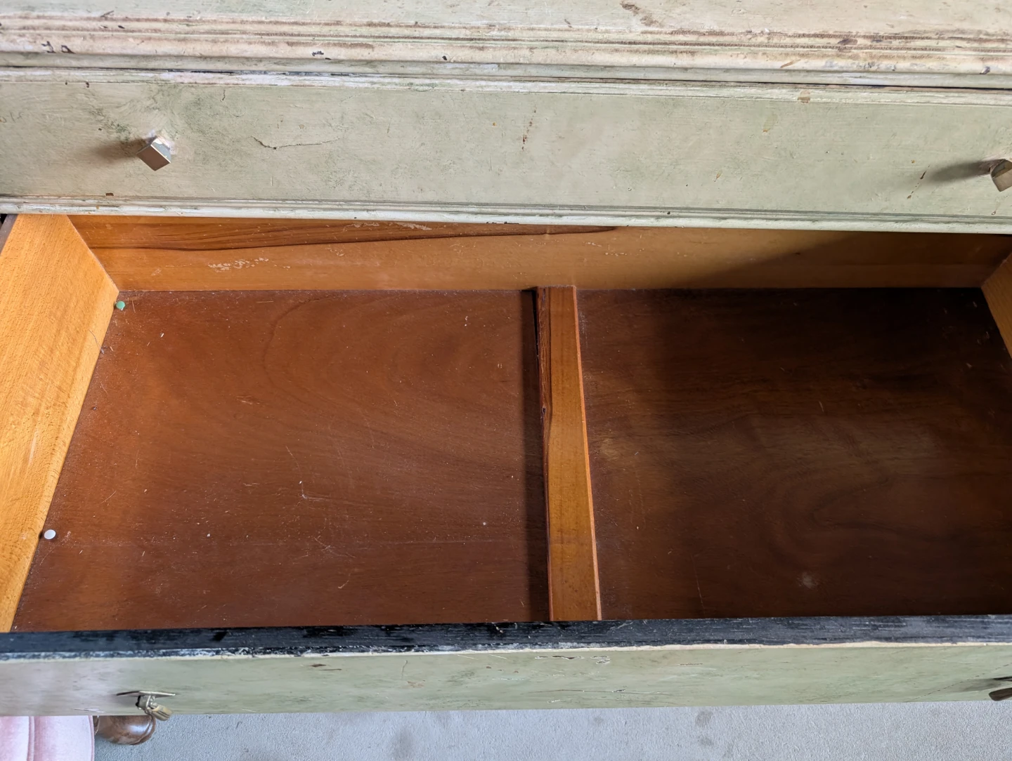 Vintage Light Green Dresser - photo 5