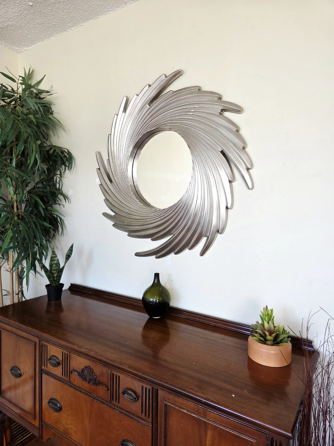 Selection of Brand New Decorative Accent Wall Mirrors - photo 4