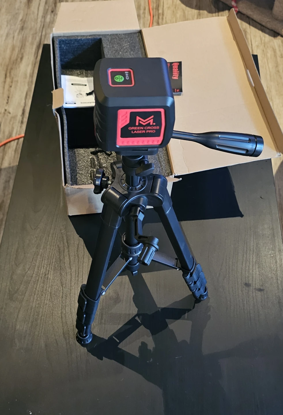 Motovera Green Cross Laser Pro Level + Tripod - photo 2