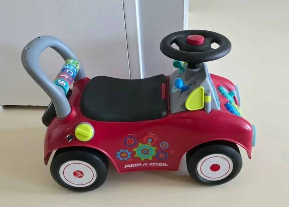 Radio Flyer Push and Ride Racer