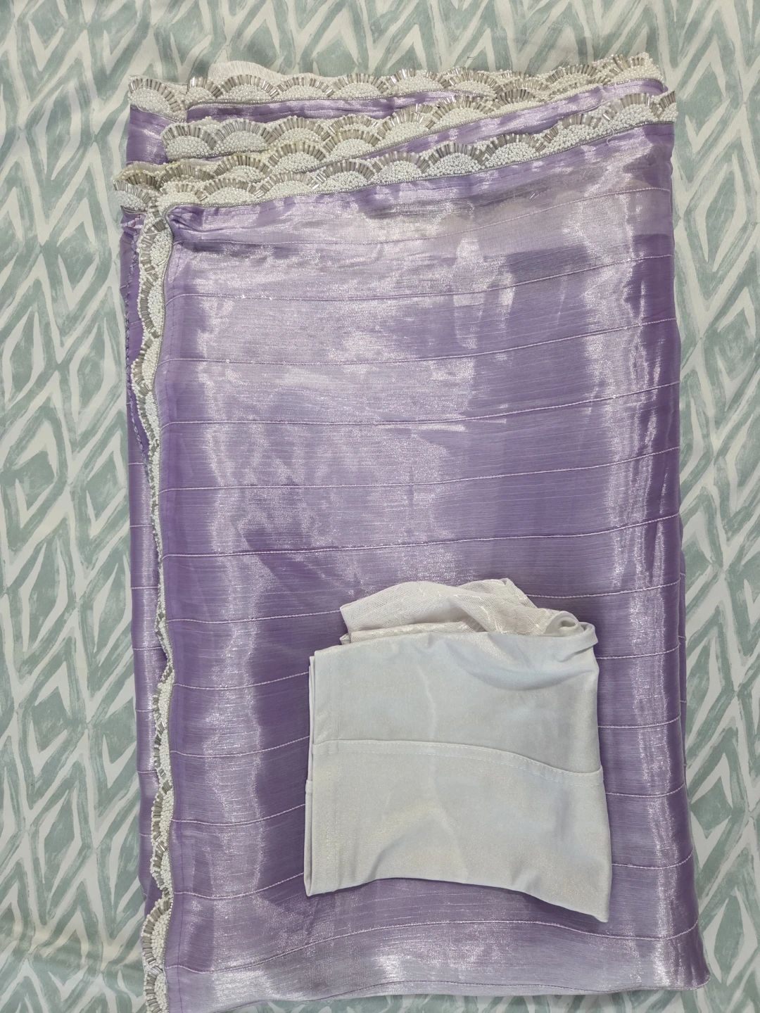 Purple Beaded saree with silver blouse - photo 3