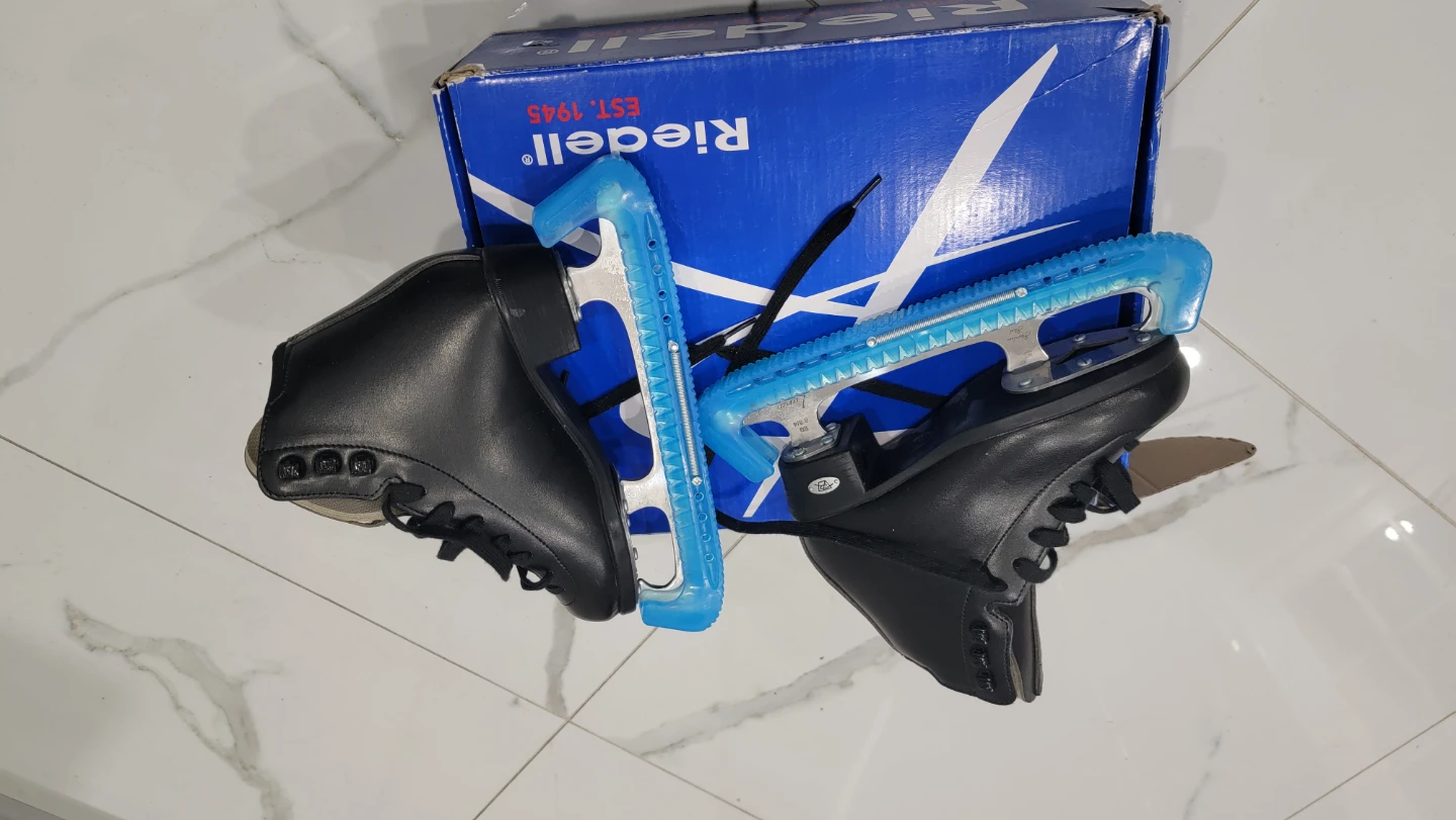 Riedell Figure Skates with Box